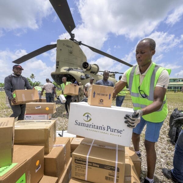 Humanitarian_Documentary_NGO_Photography_Marshall_Foster-076